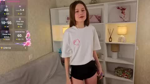 Snapshot of yelenaolaya chatting on April 2026 01:08:01 AM Kate online show from April 2026 01:08:01 AM