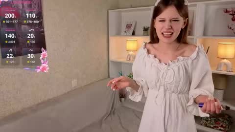 Snapshot of yelenaolaya chatting on June 2026 01:06:01 AM Kate online show from June 2026 01:06:01 AM