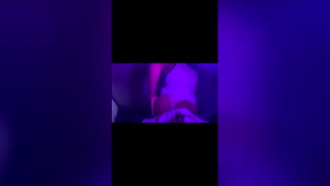 Ella Ts online show from January 2026 06:52:02 AM