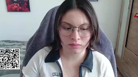 yessica_gomez01 online show from April 2026 09:17:02 PM