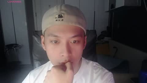 Snapshot of yichen009 chatting on July 2026 07:38:02 PM yichen009 online show from July 2026 07:38:02 PM