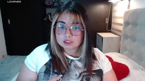 hii i am yini online show from July 2026 04:37:02 AM
