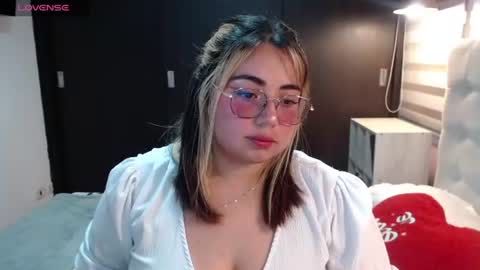hii i am yini online show from July 2026 02:05:01 AM
