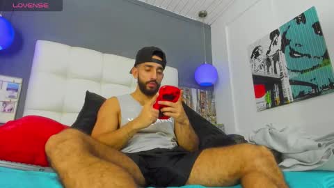 Yiyo online show from February 2026 04:27:02 AM