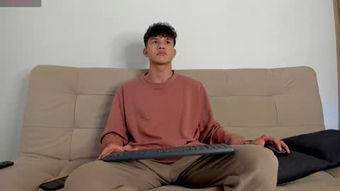 yizus_bonz online show from April 2026 07:21:02 PM