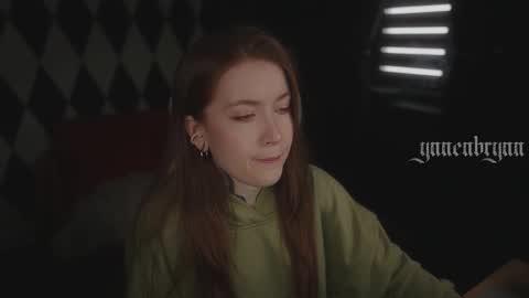 ynnenbrynn online show from March 2026 07:25:02 AM