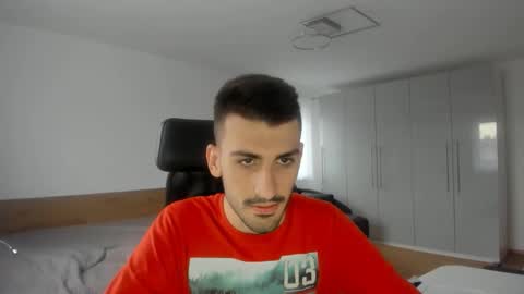 yoda130305 online show from November 2025 02:19:02 PM