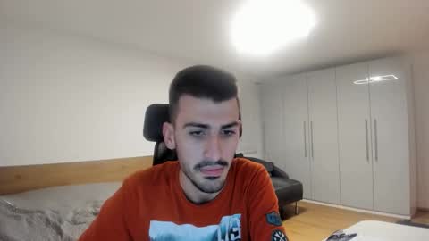 yoda130305 online show from November 2025 04:53:01 PM