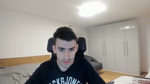 yoda130305 online show from February 2026 06:15:02 PM