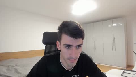 yoda130305 online show from March 2026 06:26:01 PM