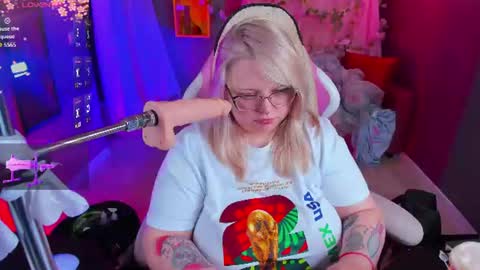 Snapshot of yoki_shizuko chatting on June 2026 10:15:01 AM Yoki online show from June 2026 10:15:01 AM
