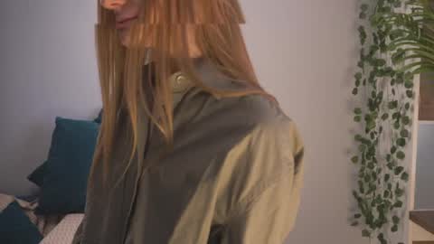 Elizabeth brunette -- Darline blonde  online show from March 2026 07:23:02 AM