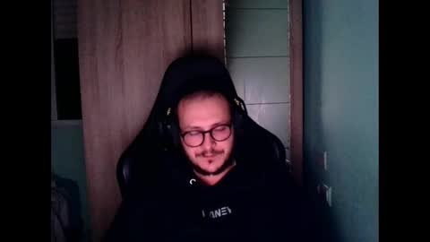 A... online show from February 2025 12:57:01 AM