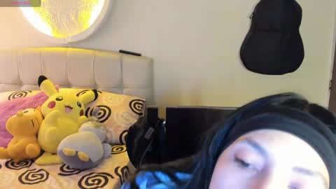 mia3 online show from April 2026 05:39:01 PM