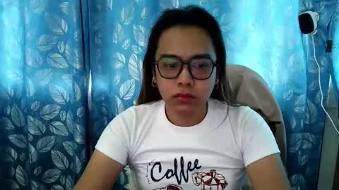 Snapshot of your_dreamgirlxxx69 chatting on November 2025 05:28:02 AM your_dreamgirlxxx69 online show from November 2025 05:28:02 AM