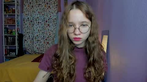 Leslie online show from November 2025 01:45:01 PM