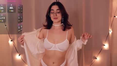 Luna online show from February 2025 01:22:02 PM