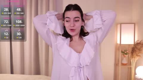 Luna online show from February 2025 07:11:01 AM