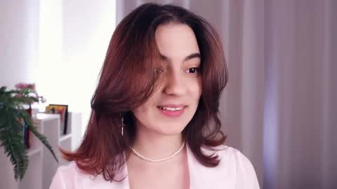 Luna online show from February 2025 07:20:01 AM