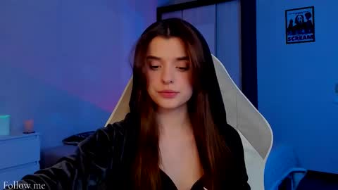 Anikka online show from February 2026 03:00:01 PM