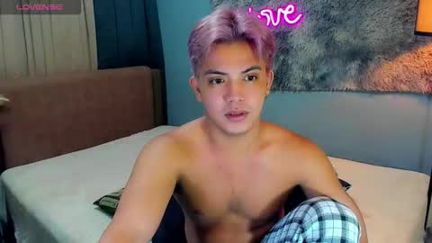 Snapshot of yourasian_bradley chatting on October 2025 08:26:01 PM yourasian_bradley online show from October 2025 08:26:01 PM