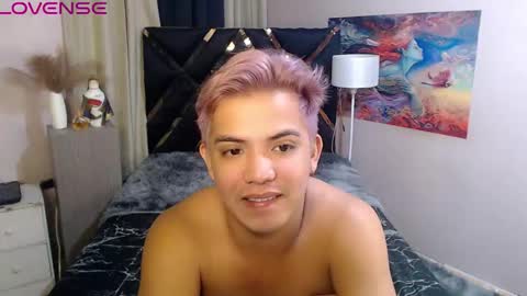 Snapshot of yourasian_bradley chatting on October 2025 02:10:01 PM yourasian_bradley online show from October 2025 02:10:01 PM