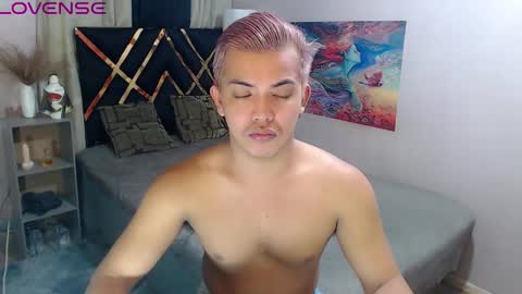 Snapshot of yourasian_bradley chatting on October 2025 06:52:02 PM yourasian_bradley online show from October 2025 06:52:02 PM