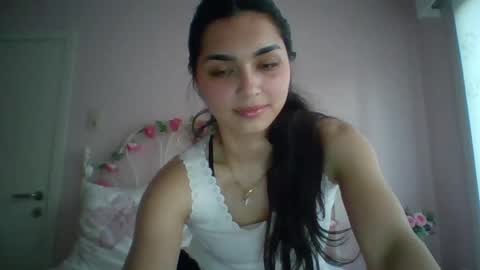 yourbella37 online show from May 2026 07:44:01 PM
