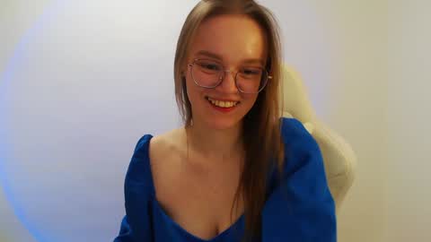 Lana online show from February 2025 12:07:01 AM