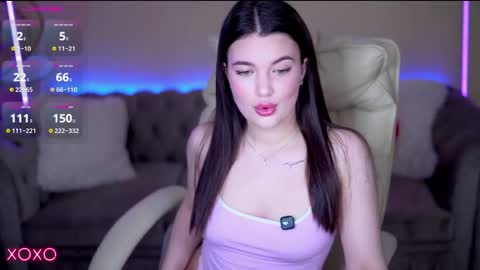 L O L A online show from March 2026 01:00:02 PM