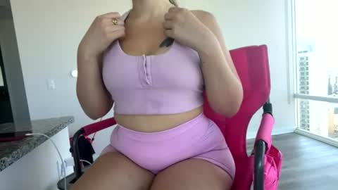 Snapshot of yourneighborcamilla chatting on June 2026 10:32:02 PM Your Neighbor Camilla online show from June 2026 10:32:02 PM