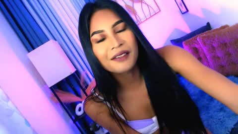 yourprettybella_ts online show from April 2026 05:34:01 AM