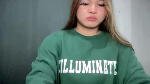 yoursweetgirl_zia online show from March 2026 05:30:01 PM