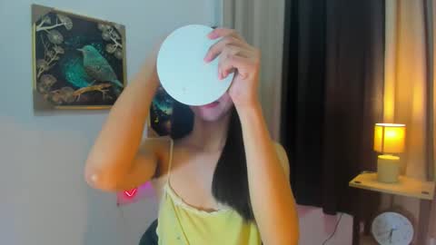 yourtinybunny online show from April 2026 10:47:02 AM