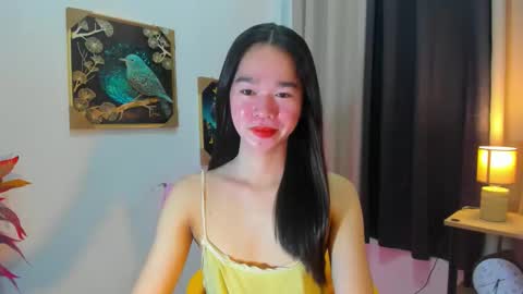 yourtinybunny online show from April 2026 10:18:02 AM