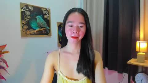 yourtinybunny online show from April 2026 10:32:01 AM