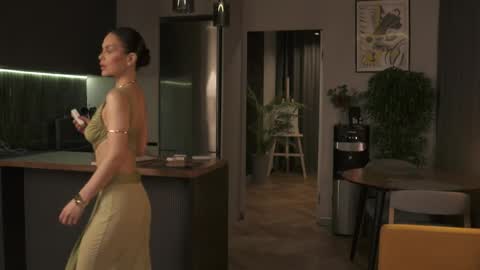 youur_sweetheart online show from April 2026 02:15:01 PM