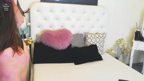 Yssabel online show from March 2026 05:32:02 AM