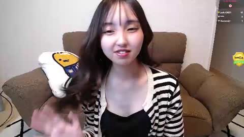 yui_x online show from July 2026 01:28:01 PM