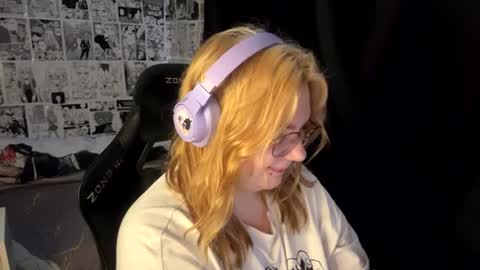 Julia online show from August 2026 05:06:02 AM