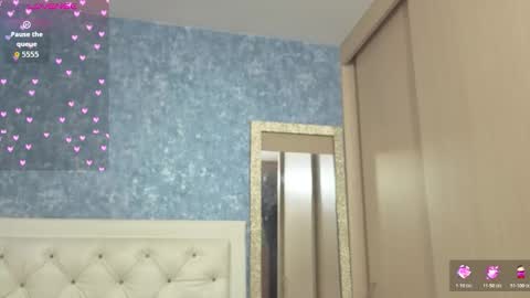 yulissa_girls online show from October 2025 11:51:02 AM