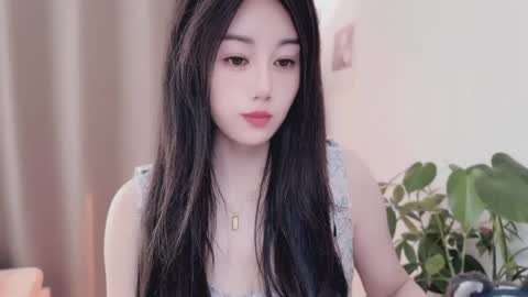 YunEr online show from April 2026 02:53:01 AM