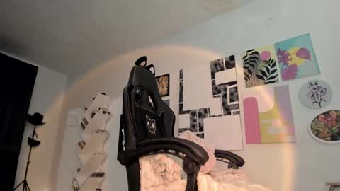 paola online show from September 2025 02:55:02 AM