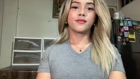 Miss Cali online show from March 2026 09:32:01 PM