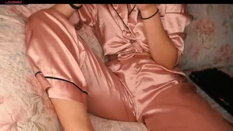 Snapshot of yzza_suave chatting on November 2025 09:59:01 PM yzza_suave online show from November 2025 09:59:01 PM