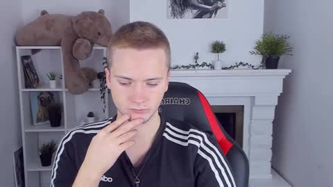 Snapshot of zackhandsome chatting on March 2025 10:05:02 AM Zack online show from March 2025 10:05:02 AM