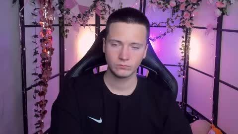 Snapshot of zackhandsome chatting on April 2026 05:13:01 AM Zack online show from April 2026 05:13:01 AM