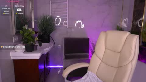 Zafiramoonn online show from April 2026 03:07:01 PM