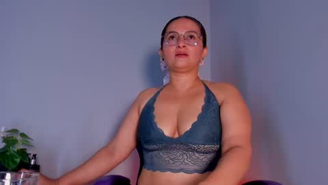 Snapshot of zafiro__brown chatting on June 2026 04:14:02 AM Zafiro Brown online show from June 2026 04:14:02 AM
