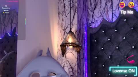   online show from April 2026 05:21:02 PM